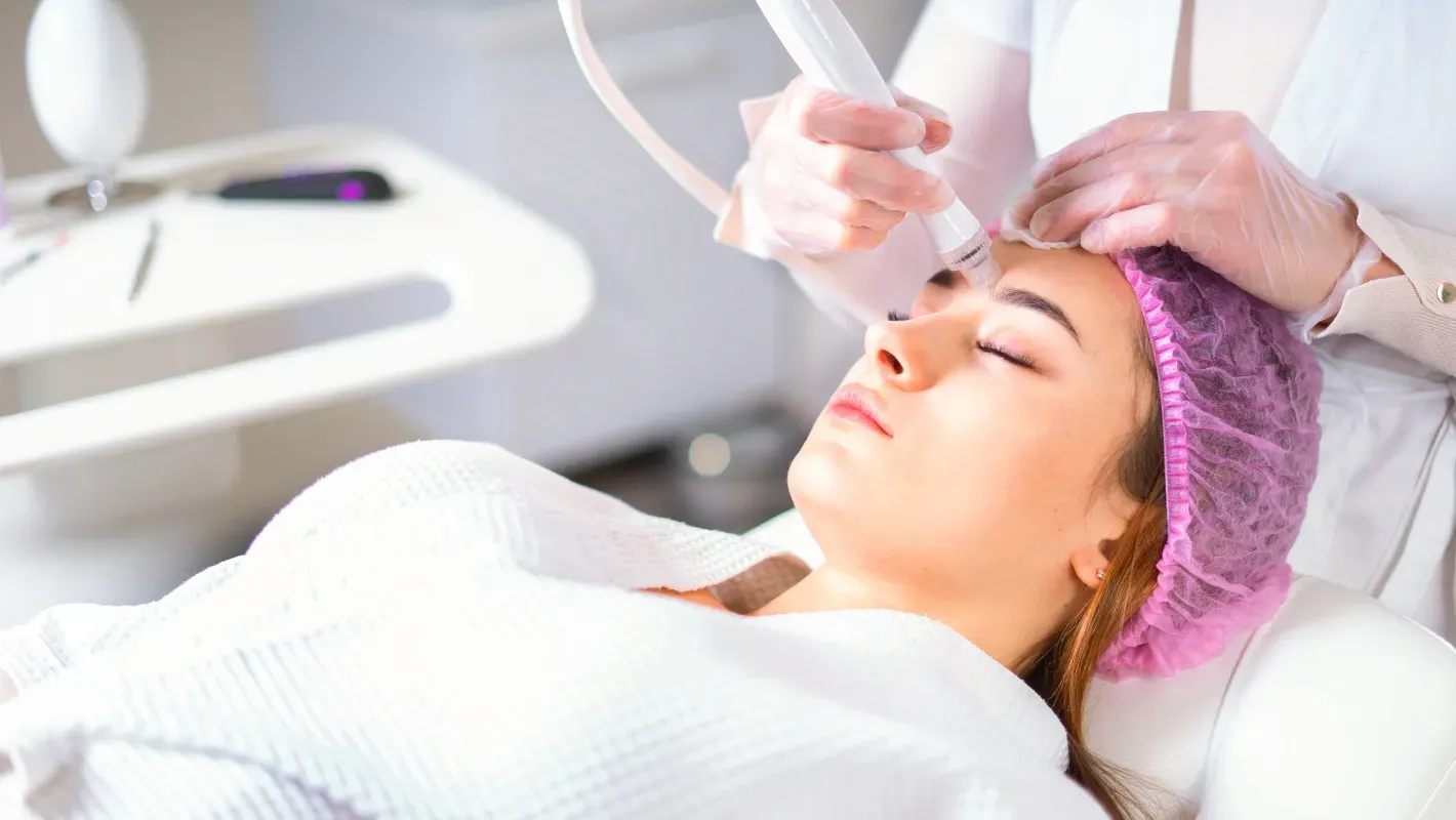 tratamente-faciale-laser-1.webp
